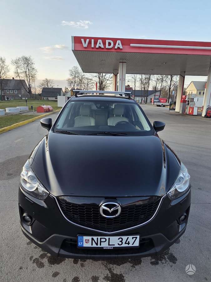 Mazda CX-5, 2.2 l., off-road / crossover