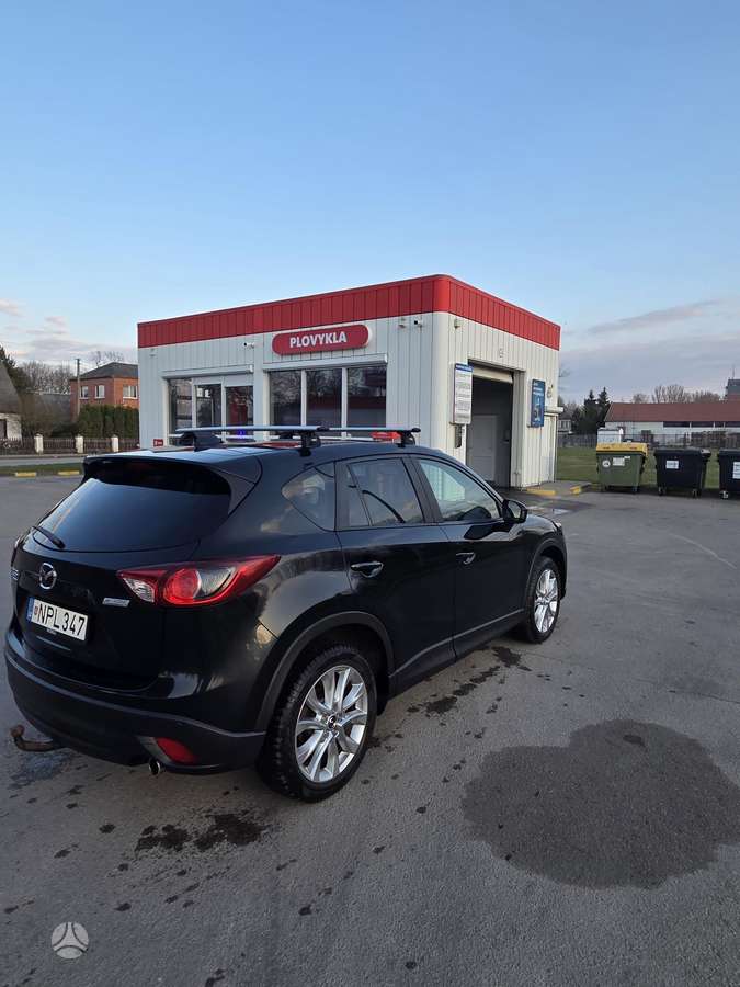 Mazda CX-5, 2.2 l., off-road / crossover