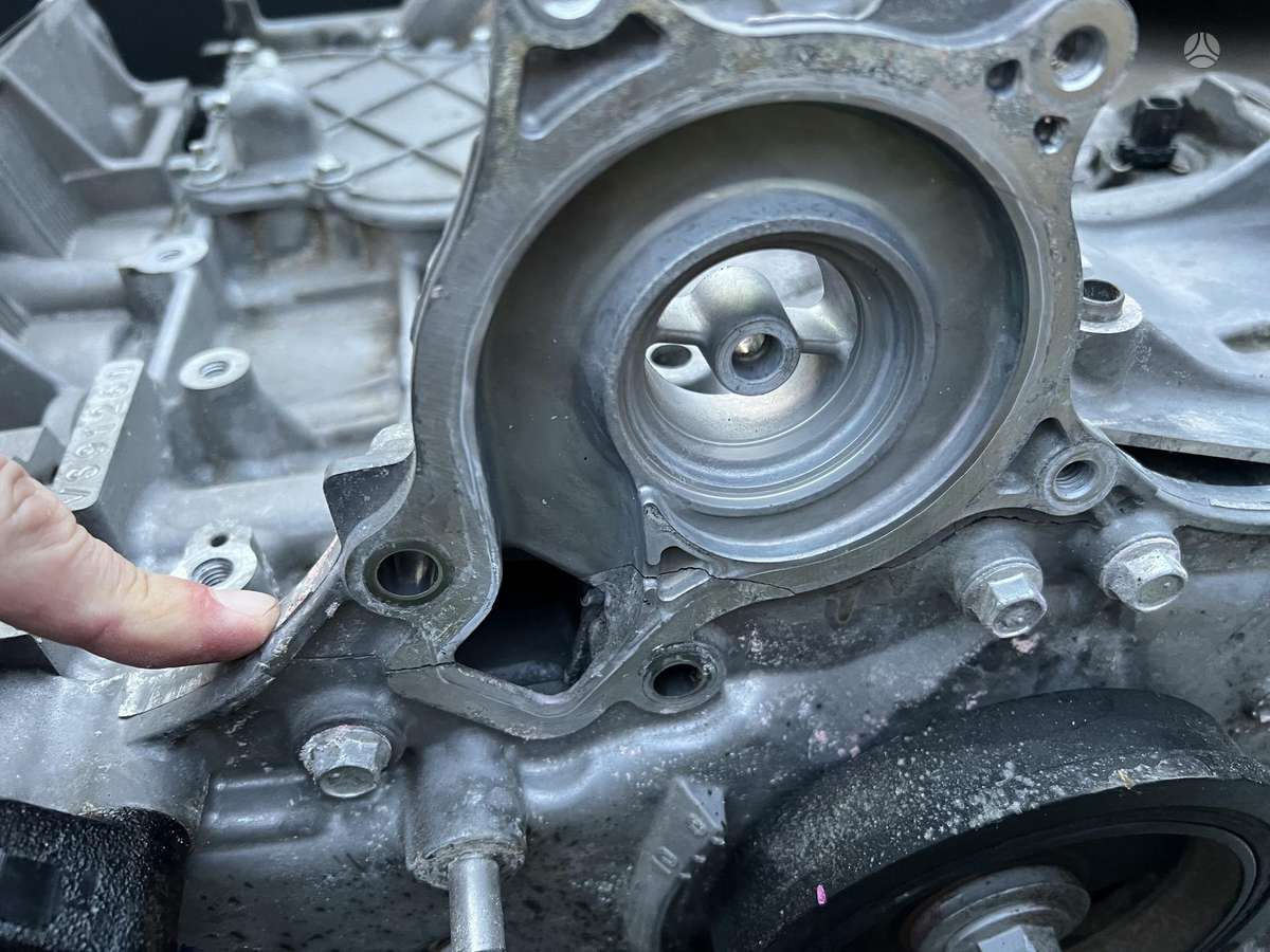 Toyota C-HR engine