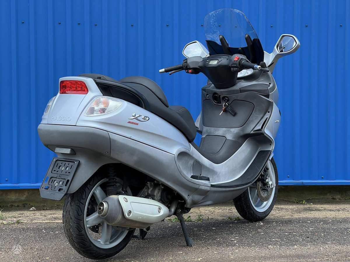 Piaggio X9 250cc, scooters / mopeds