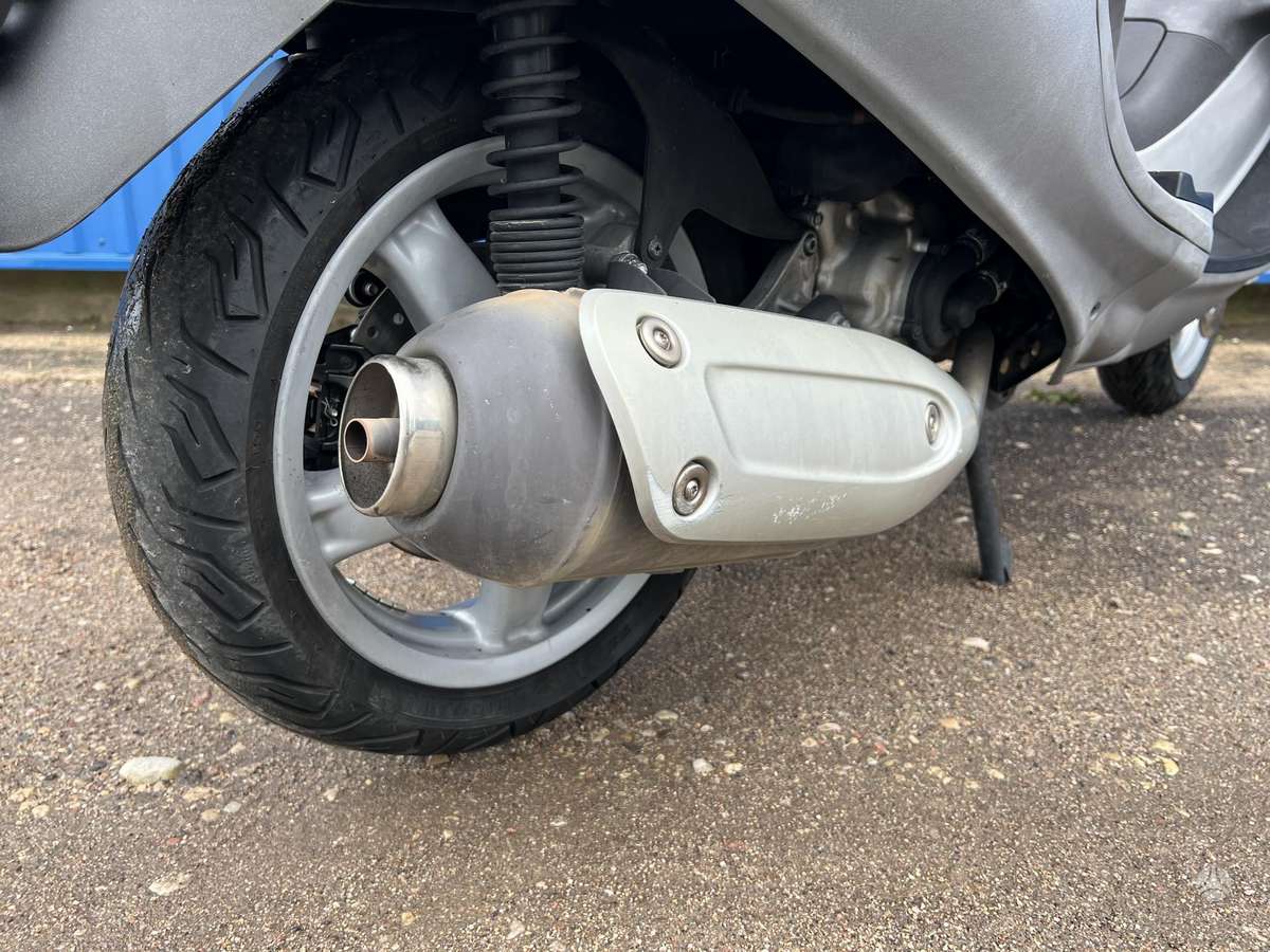 Piaggio X9 250cc, scooters / mopeds