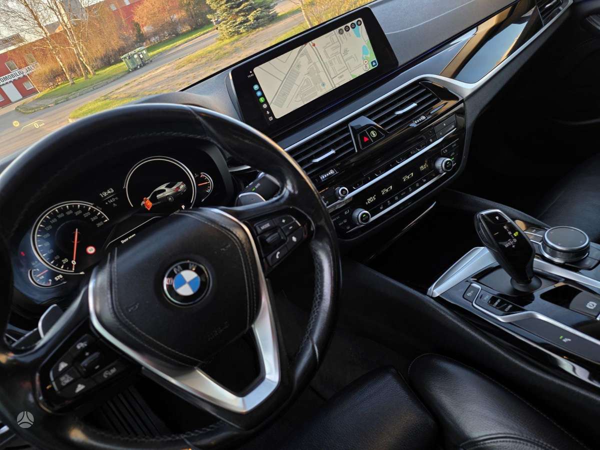 BMW 520, 2.0 l., Седан