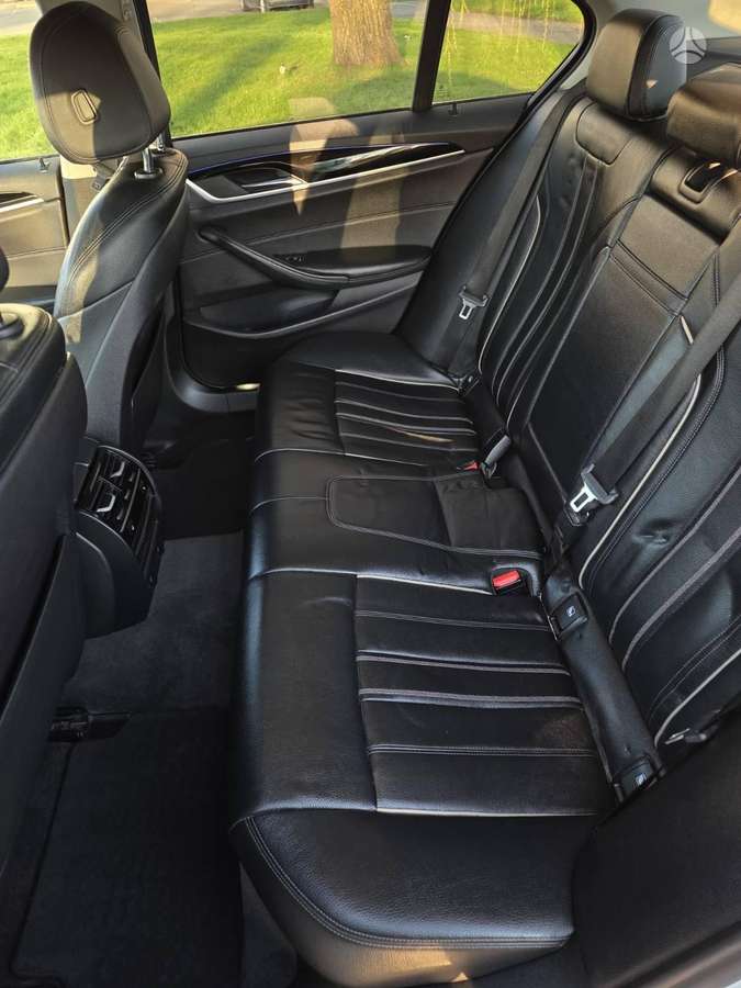BMW 520, 2.0 l., Седан