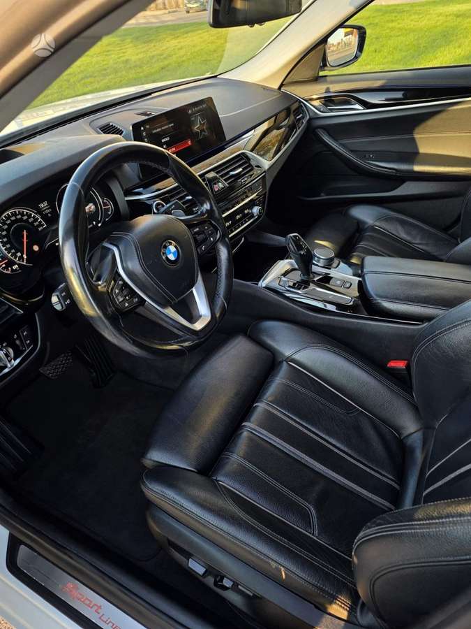 BMW 520, 2.0 l., sedanas