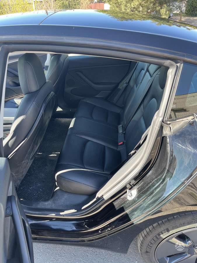 Tesla Model 3, 60 kWh, sedanas