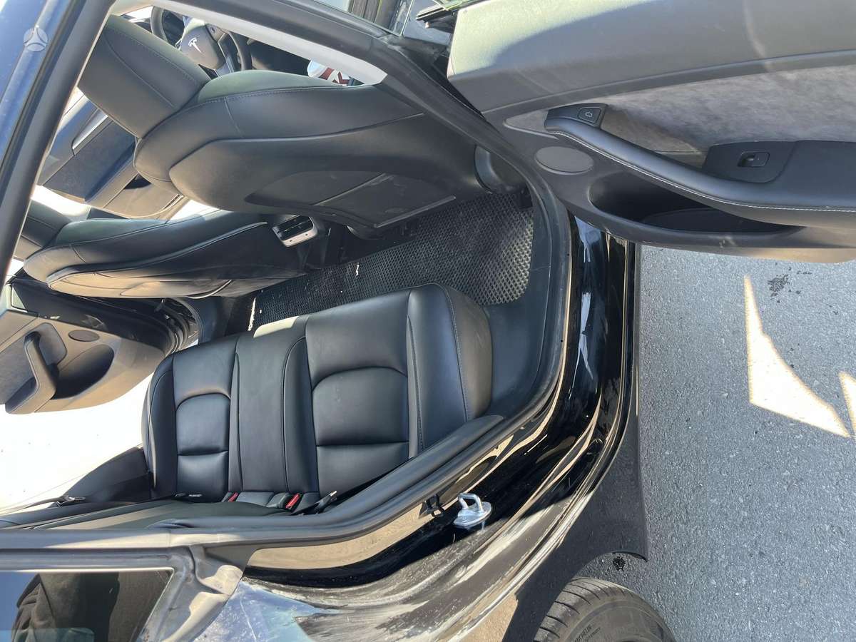 Tesla Model 3, 60 kWh, sedanas