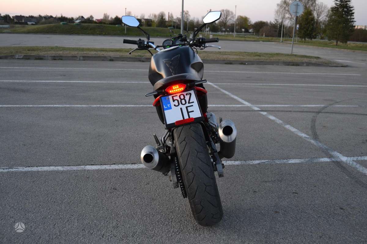 Ducati Monster 620cc, street / classic