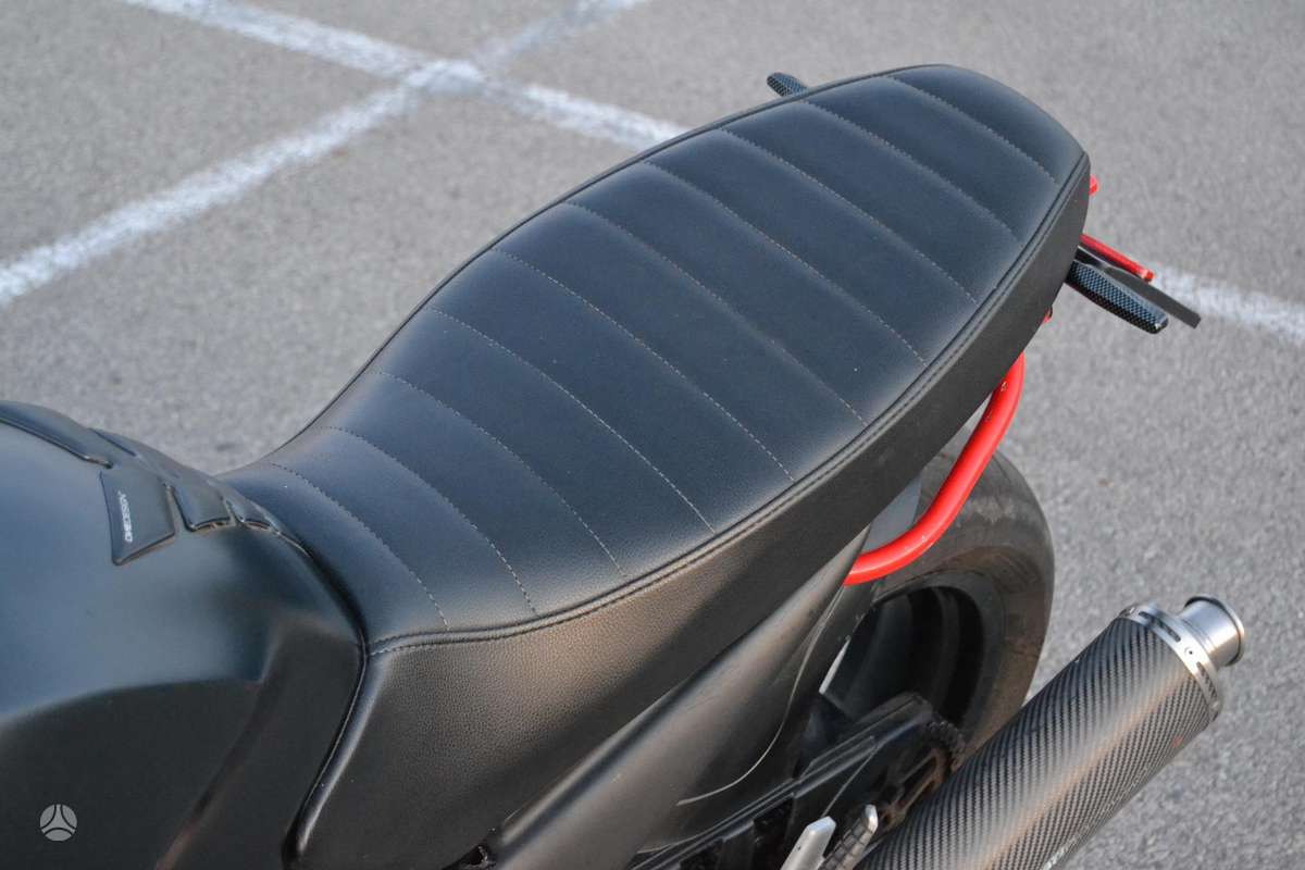 Ducati Monster 620cc, street / classic