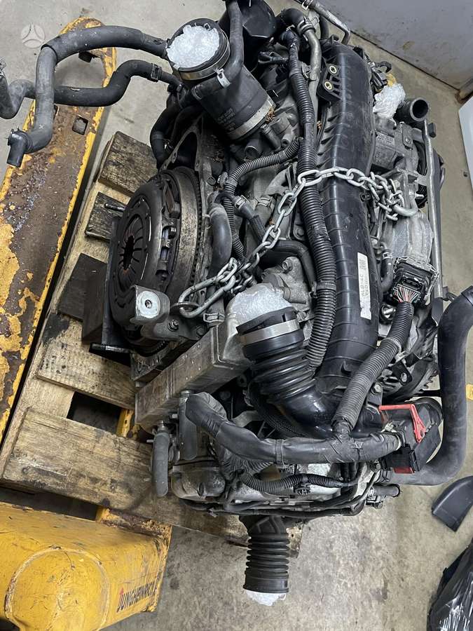 Subaru Legacy engine