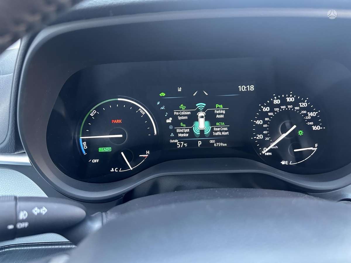 Toyota Sienna - 11