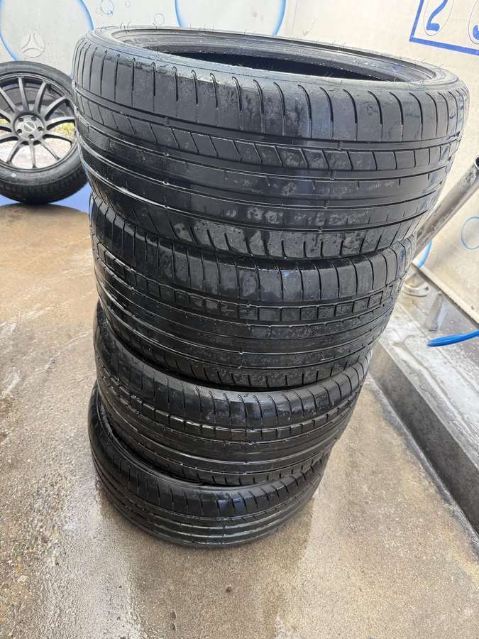 Goodyear, summer 275/45 R19