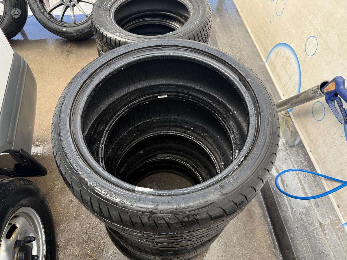 Goodyear, summer 275/45 R19