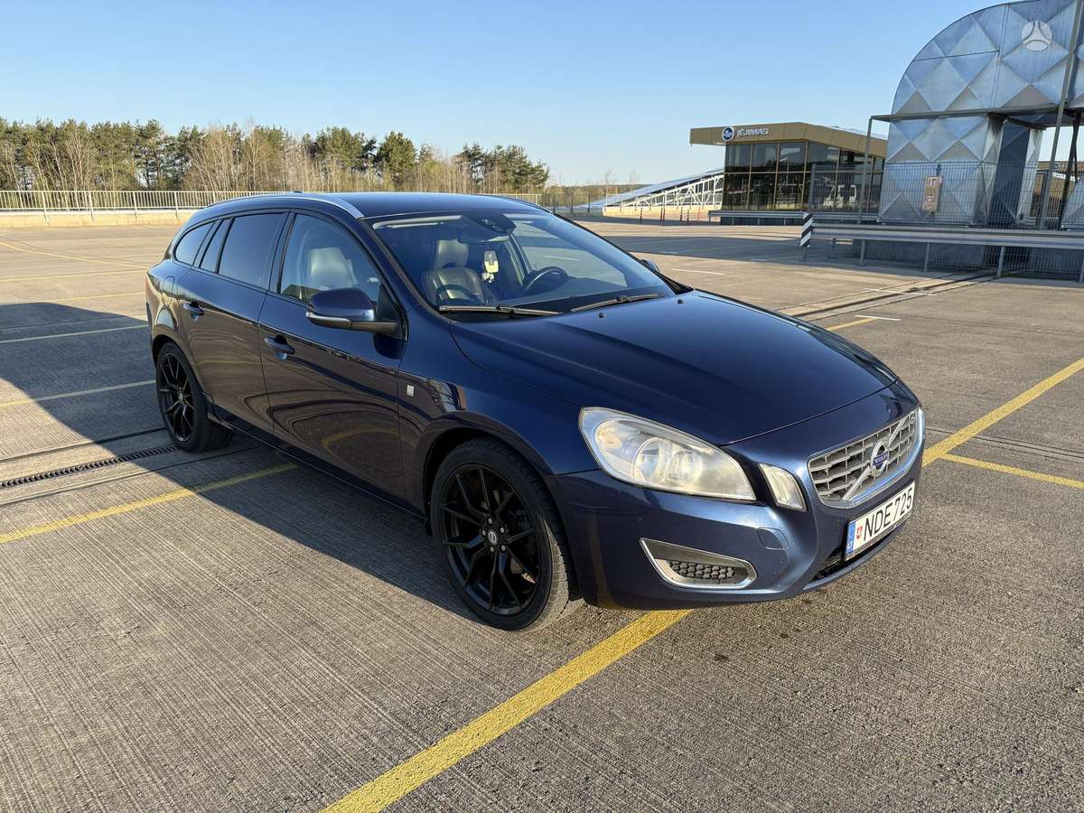 Volvo V60, 2012