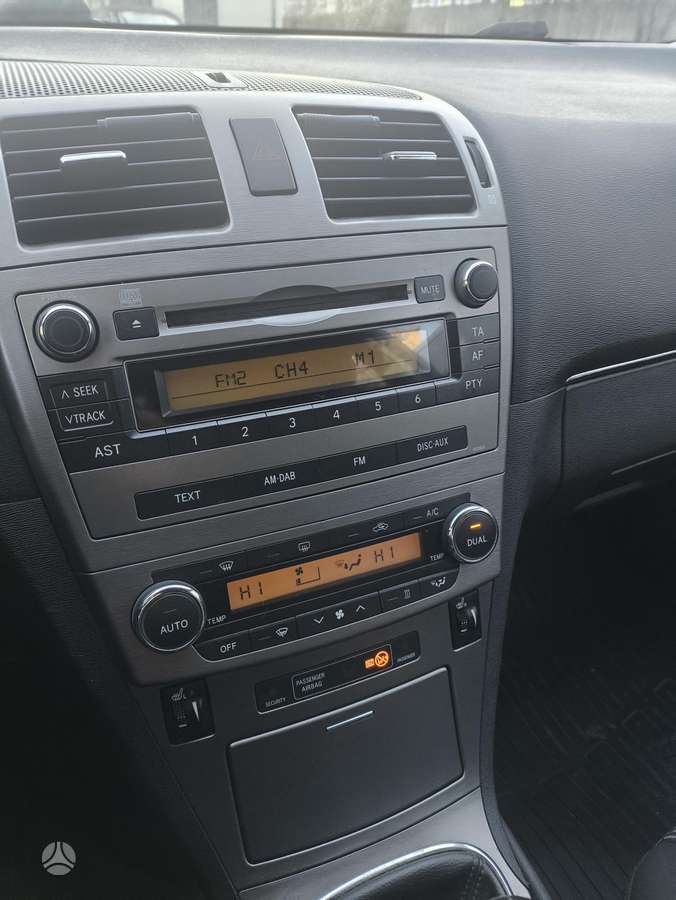 Toyota Avensis, 2.0 l., Универсал