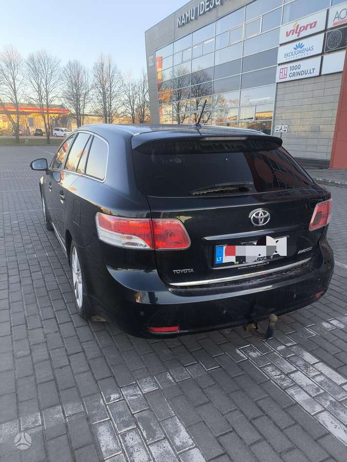 Toyota Avensis, 2.0 l., Универсал