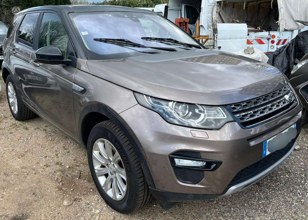Land Rover, 2015