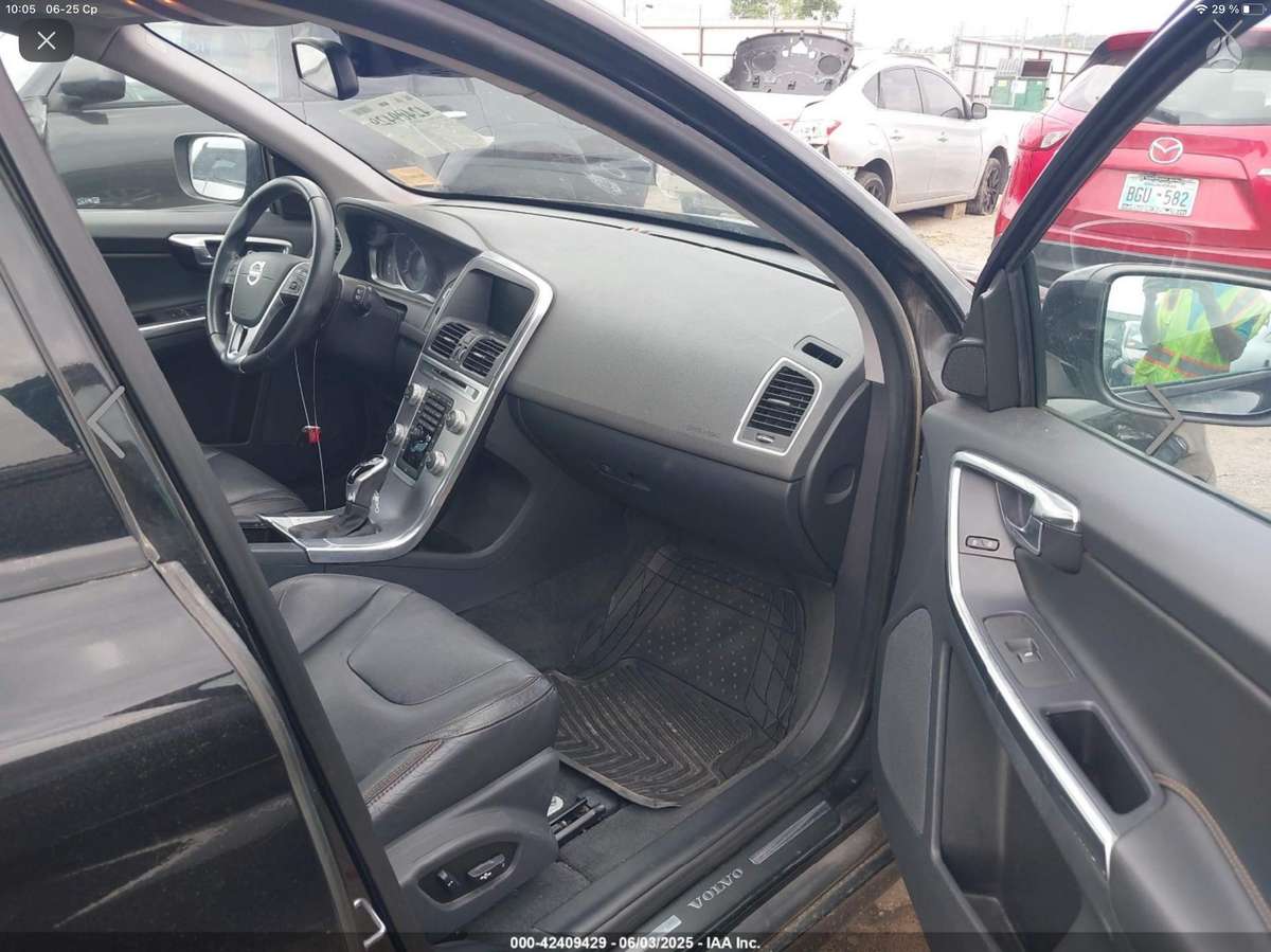 Volvo XC60 dalimis