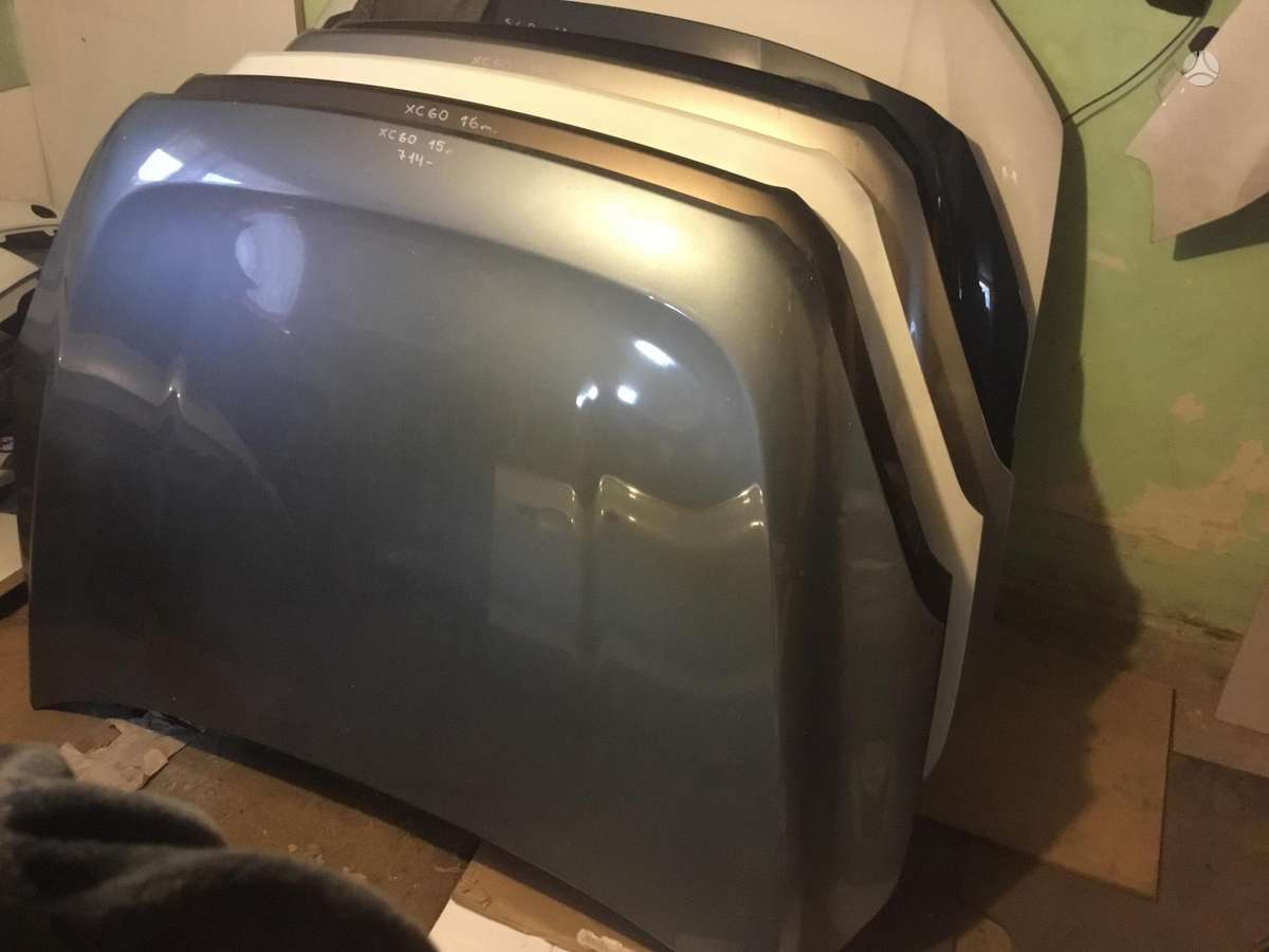 Volvo XC60 for parts