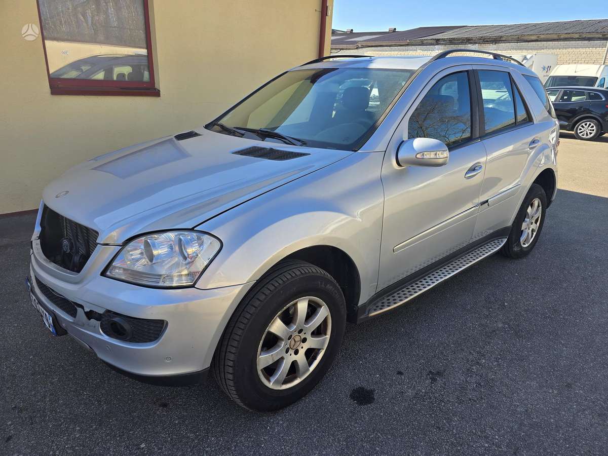 Mercedes-Benz ML320, 2007
