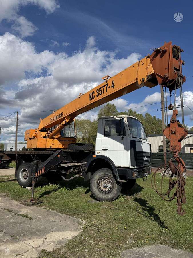 MAZ 5337, kranai