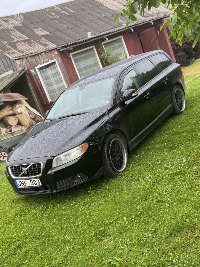 Volvo V70, 2010