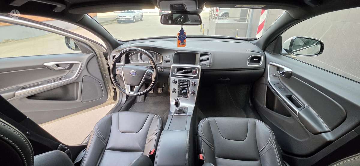 Volvo V60, 2.0 l., universalas