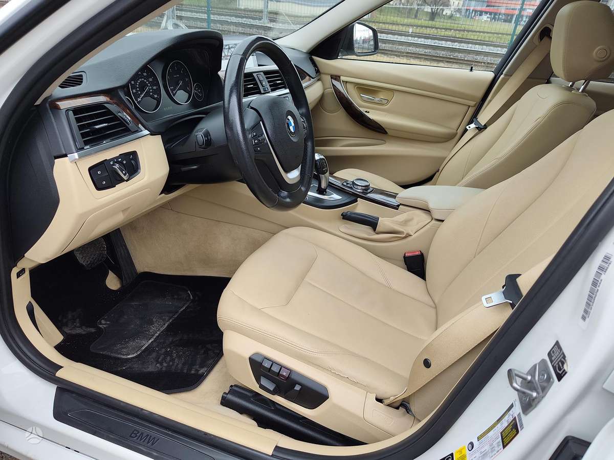 BMW 328, 2.0 l., Седан