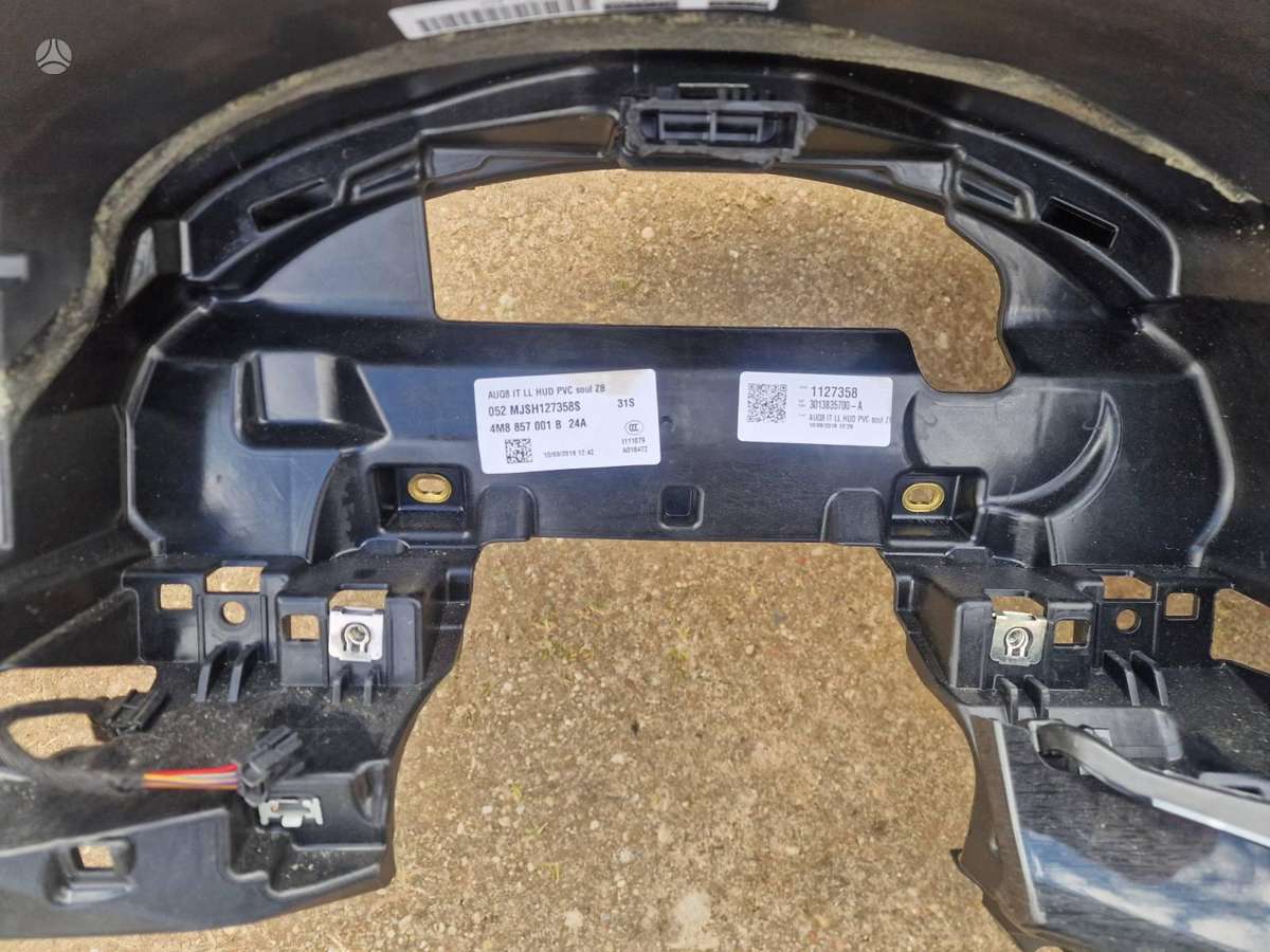 Audi Q7 interior parts