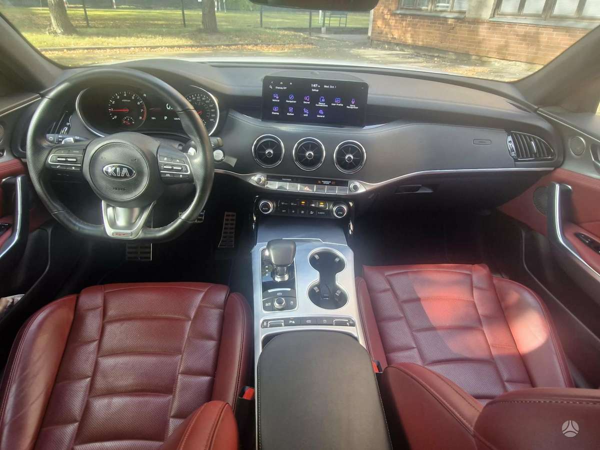 Kia Stinger, 3.3 l., Седан