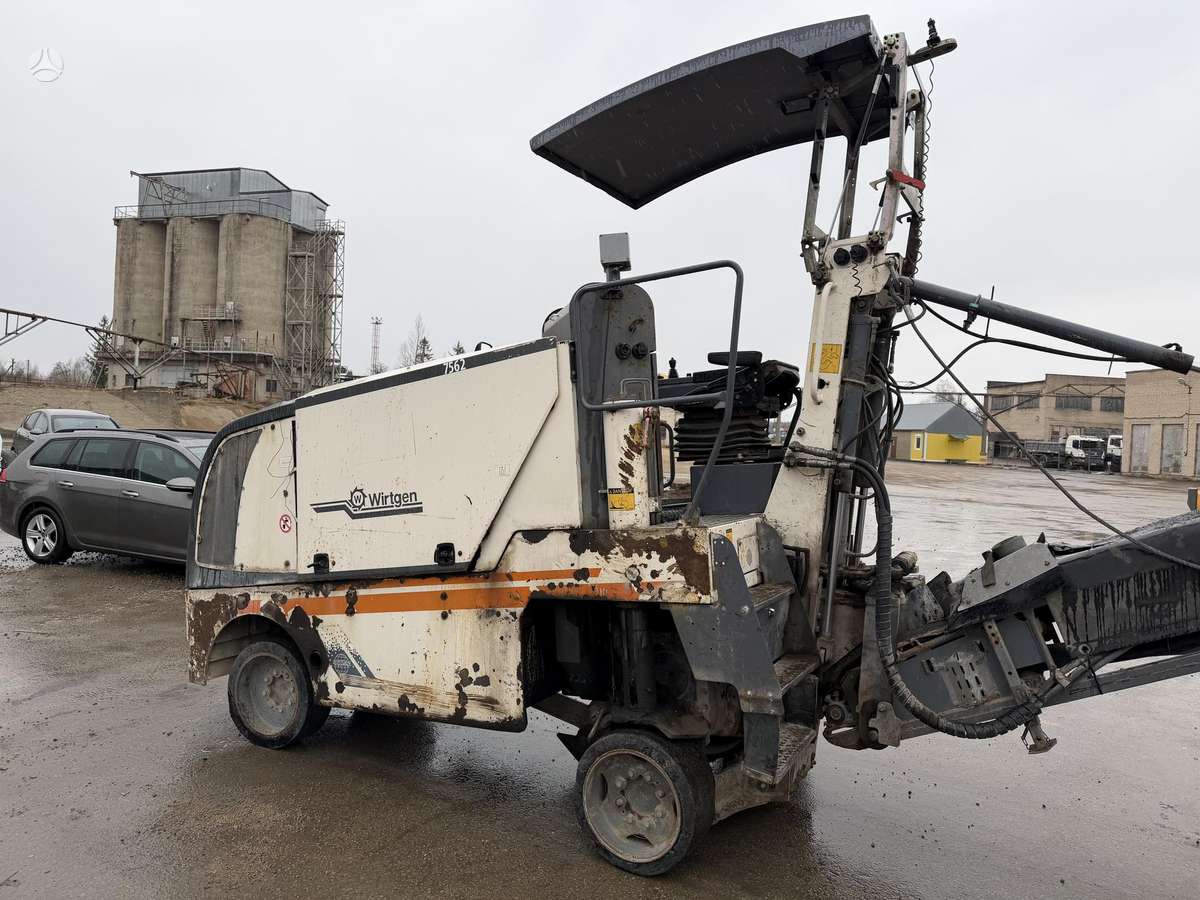 -Kita- Freza WIRTGEN 50DC, drilling machine