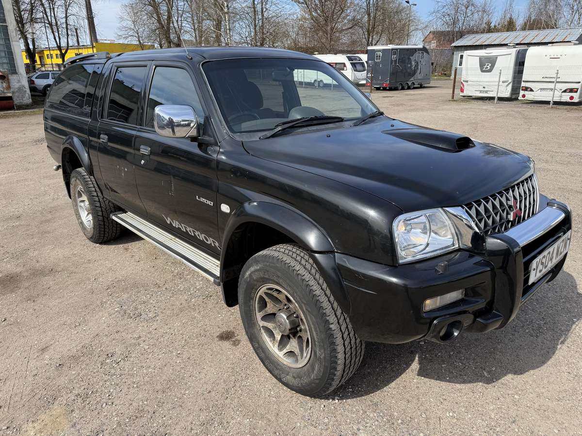 Mitsubishi L200, 2004
