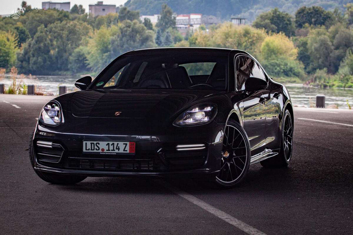 Porsche Panamera, 3.0 l., Хэтчбек