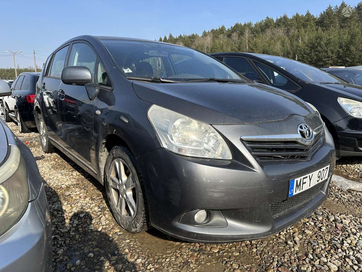 Toyota Verso, 2009