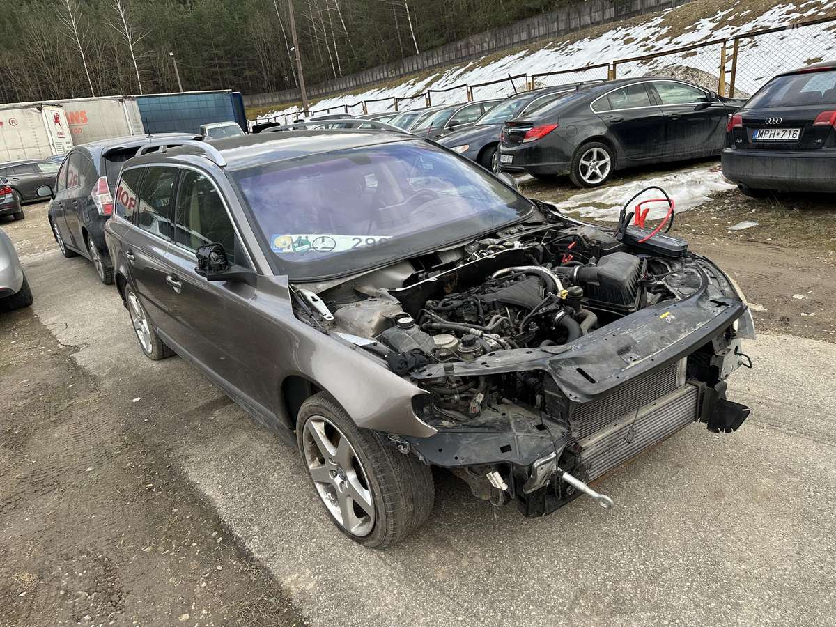 Volvo V70, 2.0 l., wagon