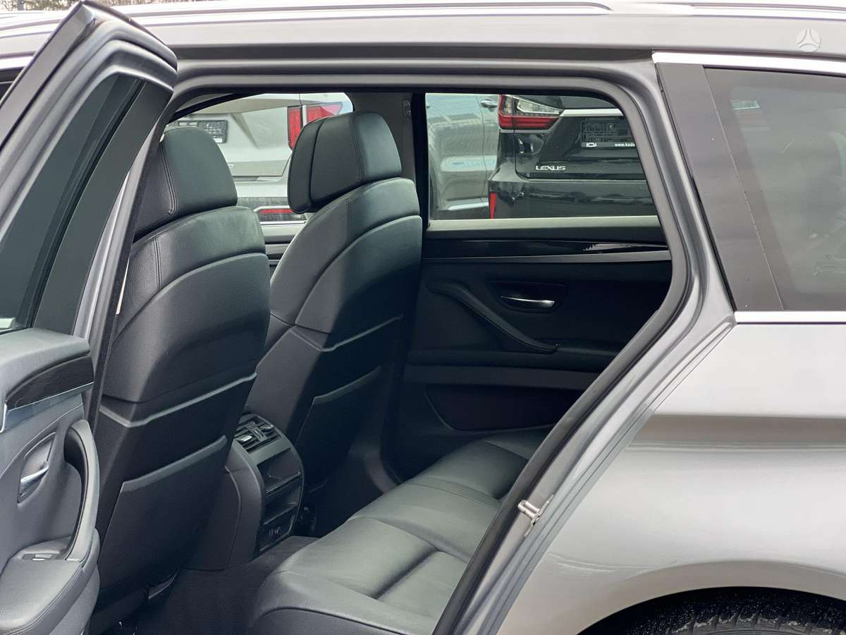 BMW 525, 2.0 l., universalas