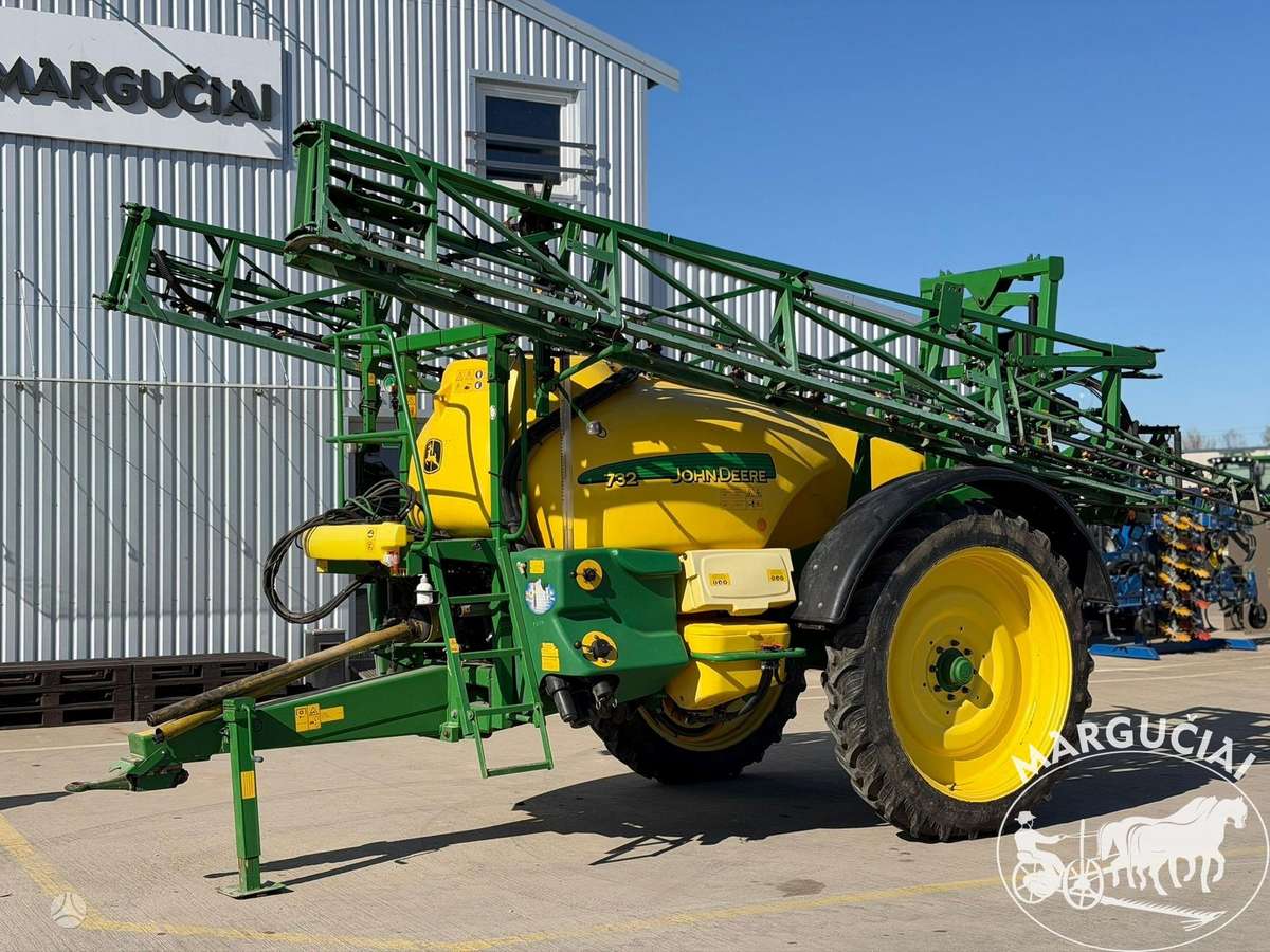 John Deere 732, 3200 ltr, 24 m, sprayers
