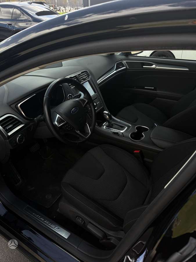 Ford Mondeo, 2.0 l., hatchback