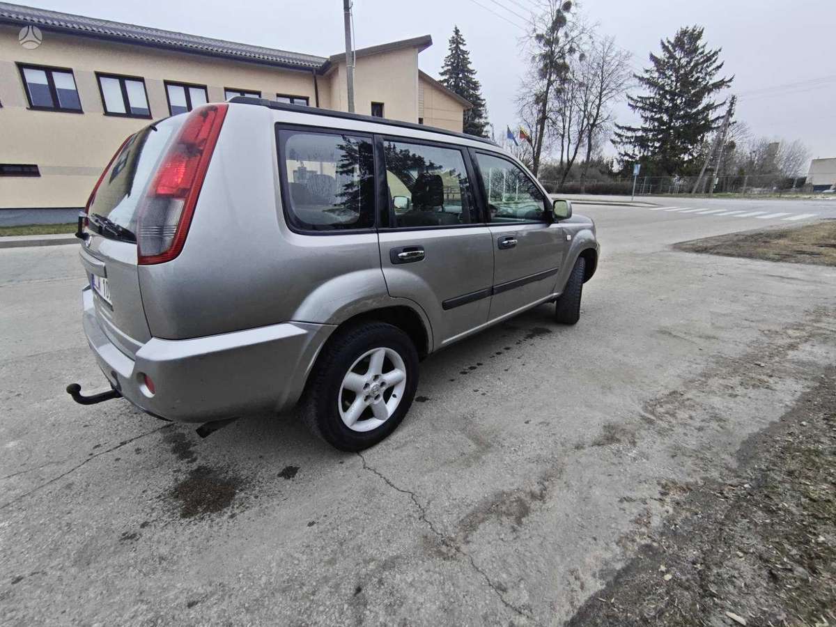 Nissan X-Trail, 2004
