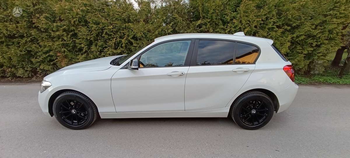 BMW 114, 1.6 l., Хэтчбек