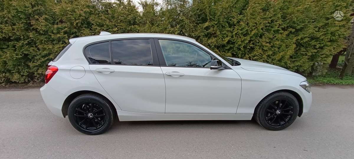 BMW 114, 1.6 l., Хэтчбек