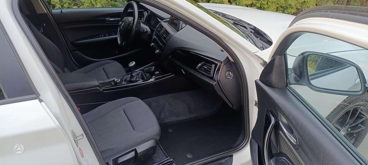 BMW 114, 1.6 l., Хэтчбек