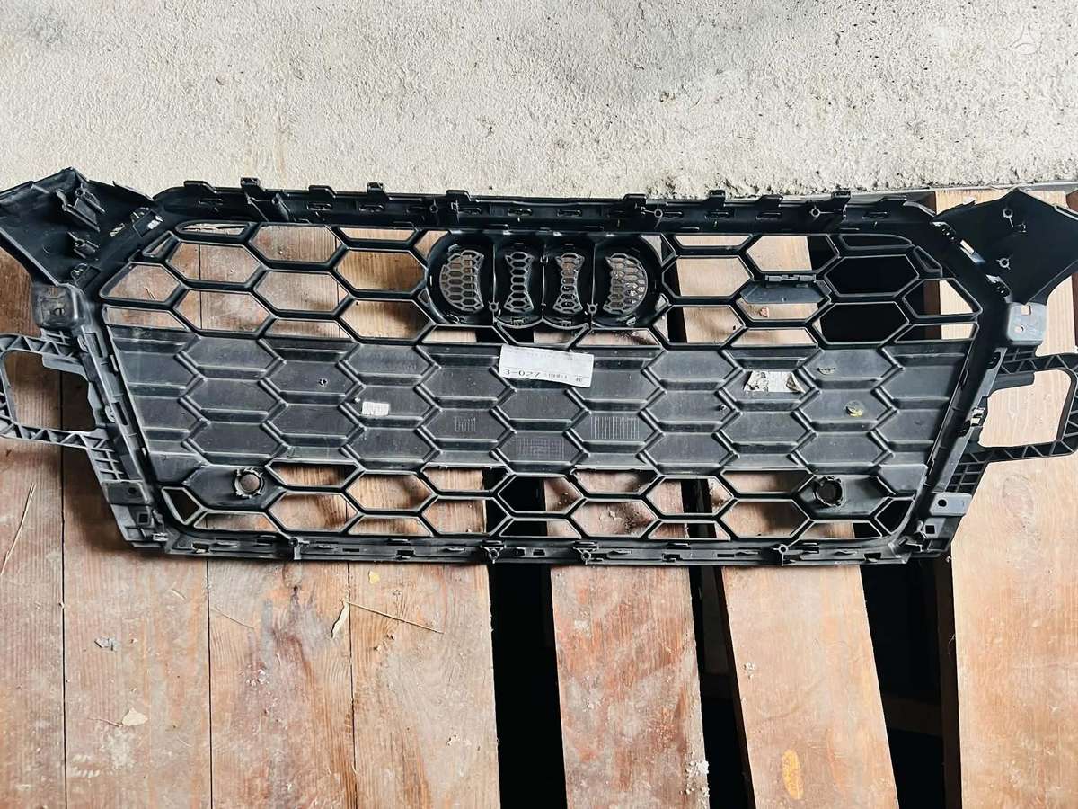 Audi A5 bamperi, gaismas, radiatora režģis