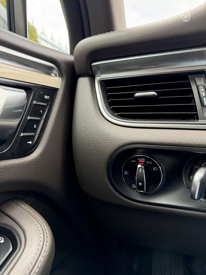 Porsche Macan, 3.0 l., Внедорожник / Кроссовер