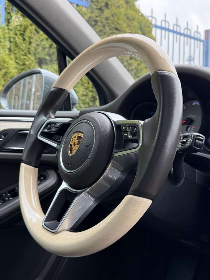 Porsche Macan, 3.0 l., Внедорожник / Кроссовер
