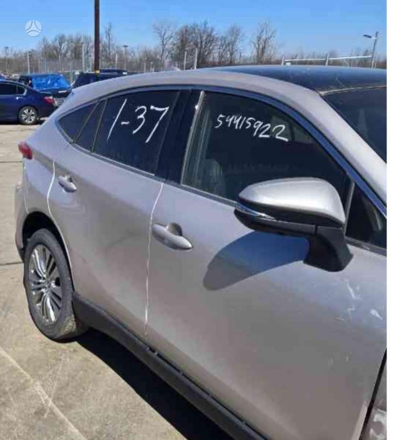 Toyota Venza - 11