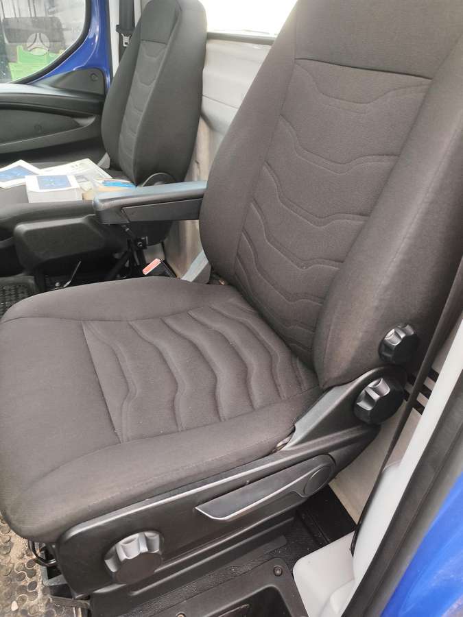 Iveco Daily, 3.0 l., cargo van