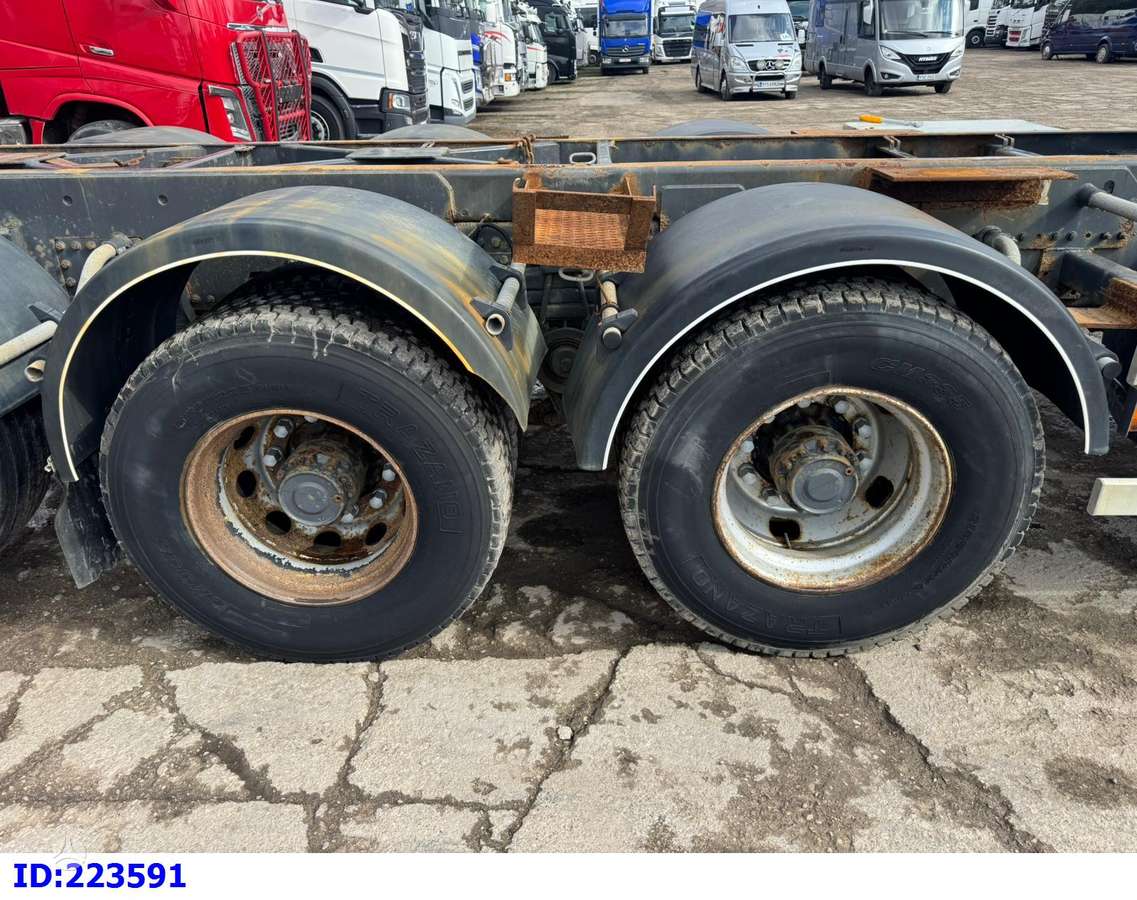 Renault Lander 430 8x4 FullSteel, шасси
