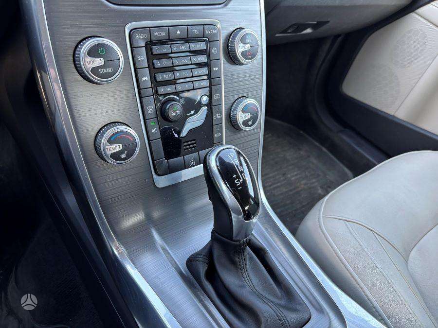 Volvo S80, 2.0 l., Седан