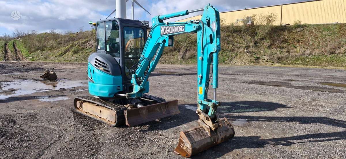 Kobelco SK28SR, mini excavator