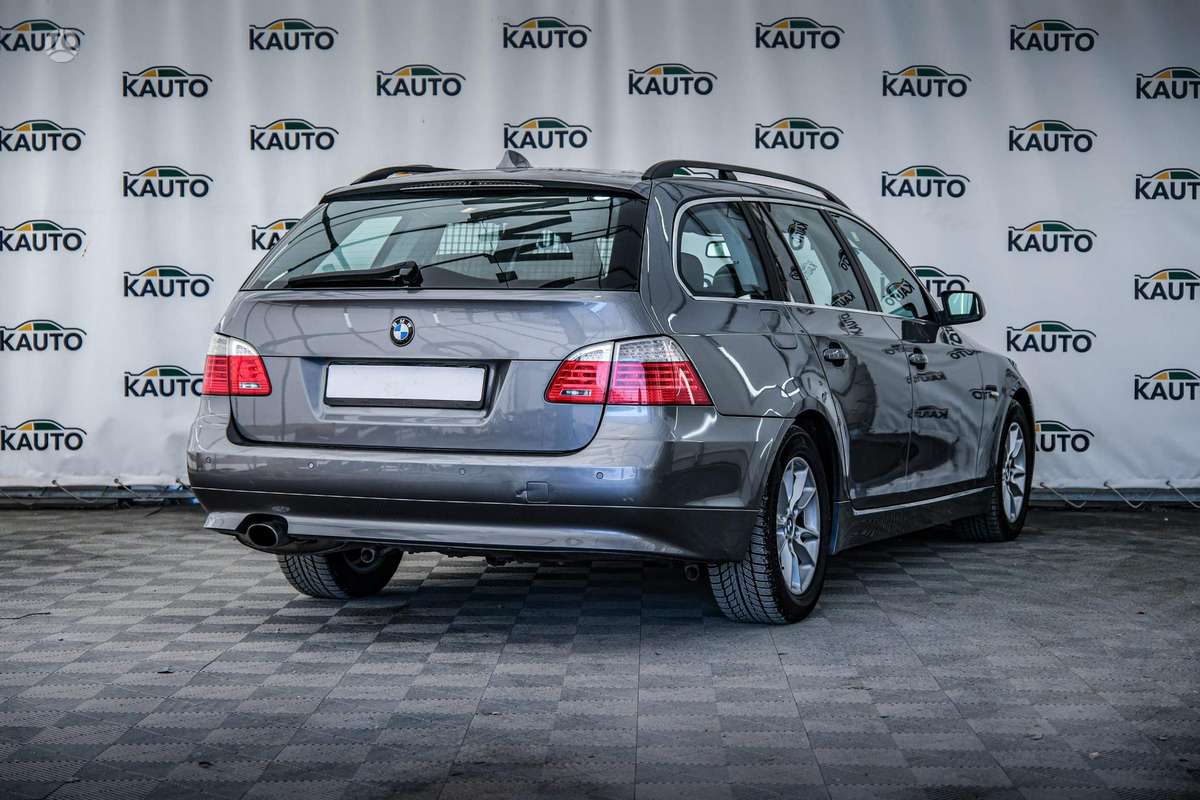 BMW 520, 2.0 l., Универсал